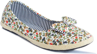 

Myra Floral Print Bellies For Women(Black)