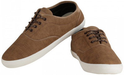 

Globalite Stellar Men Sneakers For Men(Beige), Olive