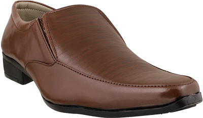 

MSL Awesome Slip On For Men(Tan, 23;tan