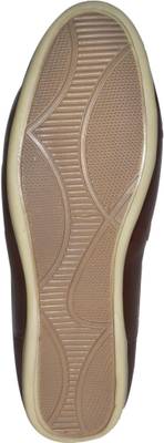 Strive Black Casual Shoes