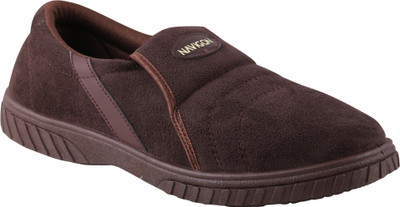 

Navigon Casuals For Men(Brown