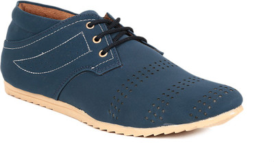 

Golden Sparrow Regular Boat Shoes For Men(Blue)