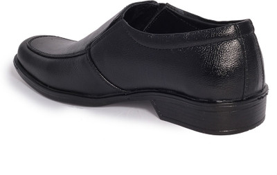 

Bootz Slip On For Men(Black
