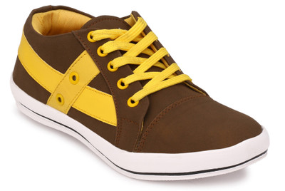 

Menfolks Sneakers For Men(Brown