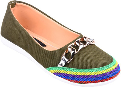 

Trilokani Girls, Multicolor