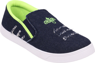 

World Wear Footwear Casuals For Men(Blue