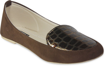 

TEN Stylish Women Loafers For Women(Brown)