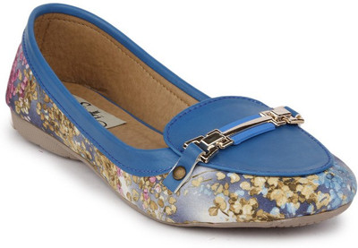 

Sindhi Footwear Loafers For Women(Blue)