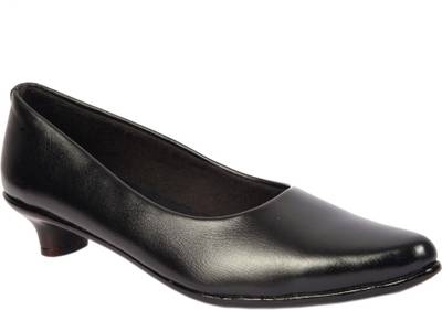 Trilokani T68 Slip On Shoes