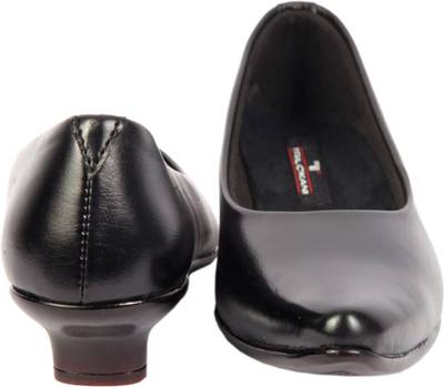 Trilokani T68 Slip On Shoes