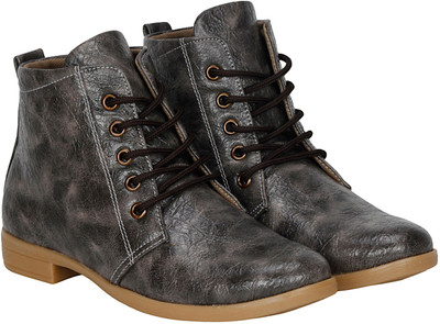 

Kraasa RockSolid Boots For Women(Grey