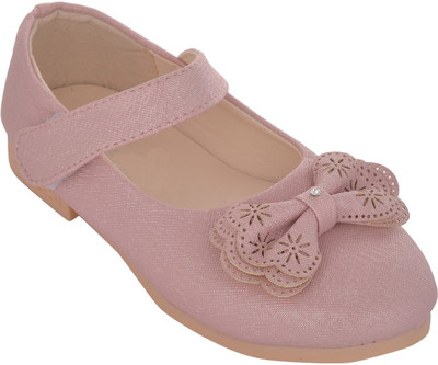 

Glinchy Girls, Pink