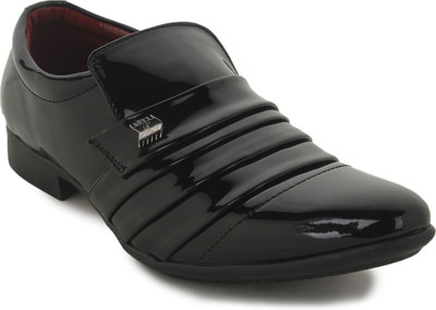 

Metrogue Glossy Patent Based Wedding Shoe Slip On For Men(Black, Black)