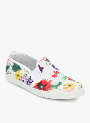 

Scentra Casuals For Women(White