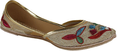 

Saashiwear Punjabi Jutis For Women(Gold), Golden