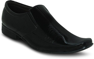 

Get Glamr MAPLE SLIP ON Slip On For Men(Black
