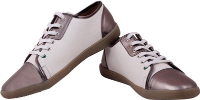 

FUNK MIVE Multicolor Sneakers Sneakers For Men(Beige), Fsbw719-mive
