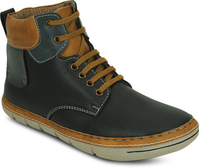 

Get Glamr Trecking Lace Ups Boots For Men(Black
