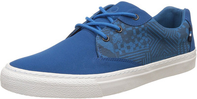 

United Colors of Benetton 16A8UNICFW24I Sneakers For Men(Blue, 901