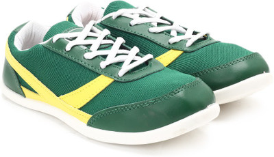

Terravulc Men Sneakers For Men(Green, Yellow