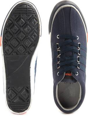 Sparx Sneaker