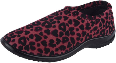 

Orbit Casual Shoe For Women(Maroon