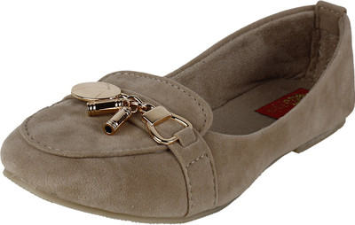 

Skor Footwear L-111 Badami Bellies For Women(Tan)