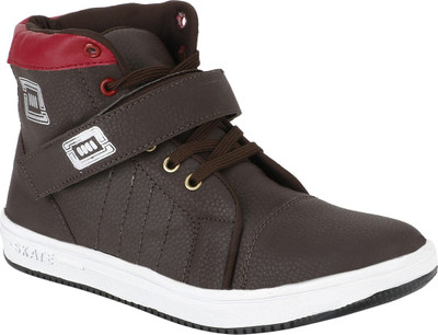 

Kraasa Sports Sneakers For Men(Brown)
