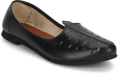 

Paduki Ethnic Footwear Mojaris For Men(Black