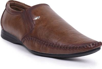 Baaj Slip On