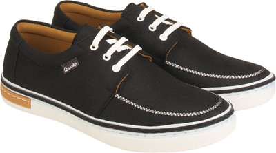 

Quarks Canvas Shoes For Men(Black