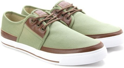 

United Colors of Benetton Men Sneakers For Men(Brown, Green, 903