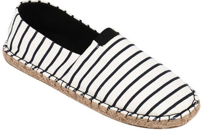 

Live Ur Style LUS-ESPA 72 Casuals For Men(Multicolor, Black