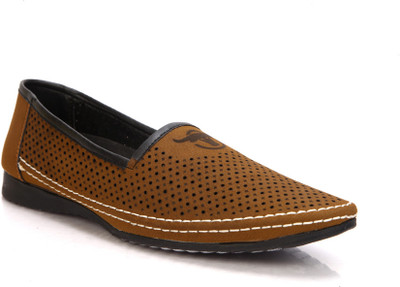75% OFF on Sole Strings Men's Casual Shoes For Men(Brown) 75% OFF on Sole Strings Men's Casual Shoes For Men(Brown)