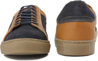 Ruosh Sneaker