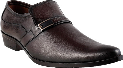 

Mochi Awesome Slip On Shoes For Men(Maroon, 44;maroon