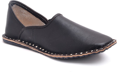 

Paduki Ethnic Footwear Mojaris For Men(Black