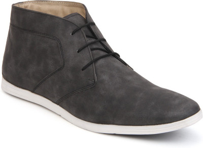 

Knotty Derby Knicker Side Panel Chukka Corporate Casual Shoes For Men(Black