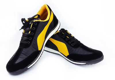 

Saud Action Jump Running Shoes For Men(Black, Yellow), Yellow113
