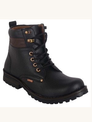 

Woakers Stylish & Trendy Boots For Men(Black