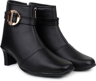 

Moonwalk Boots For Women(Black, Grey