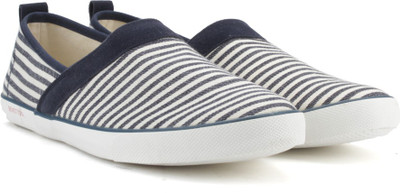 

United Colors of Benetton Men Loafers For Men(Blue, White, 901