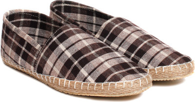 

Bacca Bucci Espadrilles Espadrilles For Men(Multicolor, Brown