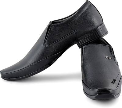 Baaj Slip On