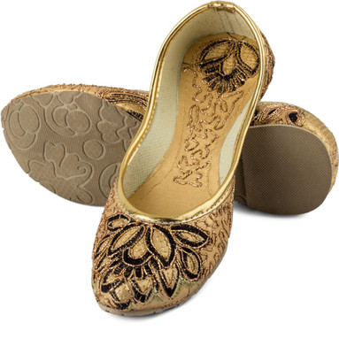 

Tashi Golden Black Jutti Jutis For Women(Gold
