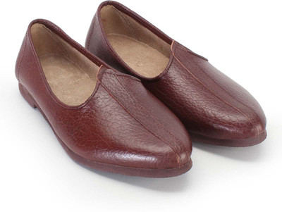 

Bare Skin New Brown Leather Jalsa With Black Sole Jutis For Men(Brown