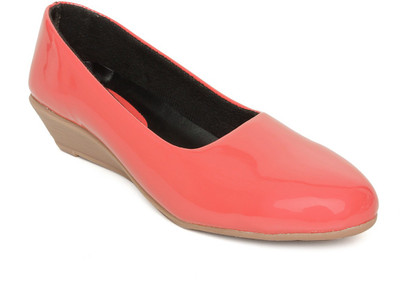 

Bare Soles bare Sole classic belly Slip On For Women(Pink, Peach