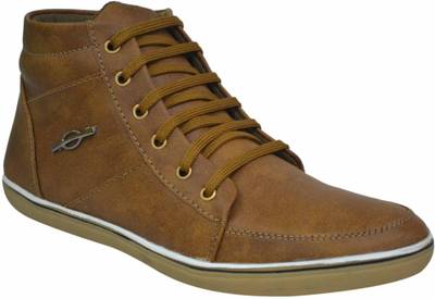 Strive Mid Ankle Sneakers