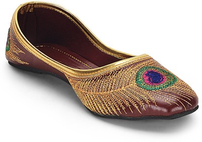 

Paduki Ethnic Jutis For Women(Burgundy