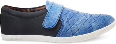 

ADYBird Casual Shoes For Men(Blue, Black